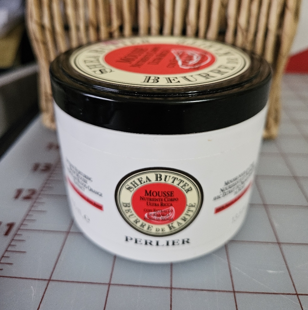 Perlier Shea + Blood Orange Body Mousse